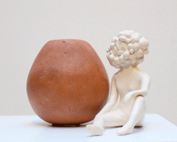 Mujer y vasija